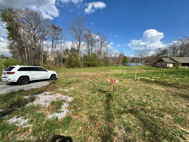 Premier residential community with beautiful homes, private lake on Deer Creek Golf Club in Tennessee - for sale on GolfHomes.com, golf home, golf lot