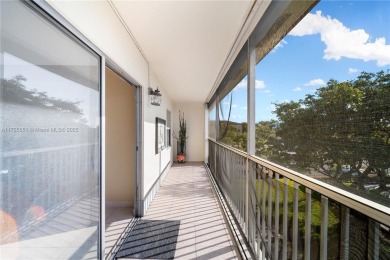 PRICE DROP!!!Beautiful apartment 2 Bedrooms 2 Bathrooms Condo on on Flamingo Lakes Country Club in Florida - for sale on GolfHomes.com, golf home, golf lot