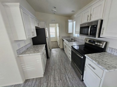Own your own 2 bed/2 bath home. Make an appointment now to see on Viewpoint Golf Resort in Arizona - for sale on GolfHomes.com, golf home, golf lot