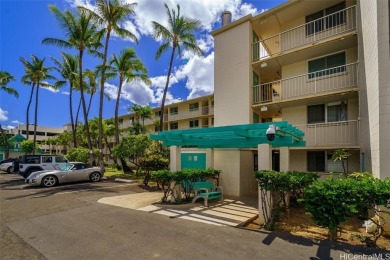 Prime location with breathtaking ocean views!!
Located on the on Makaha Valley Country Club in Hawaii - for sale on GolfHomes.com, golf home, golf lot