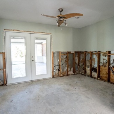 Under contract-accepting backup offers. *CASH ONLY* Being sold on The Renaisssance Vinoy Golf Club in Florida - for sale on GolfHomes.com, golf home, golf lot