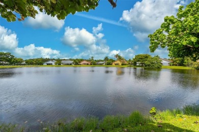 3/3 townhome with 1670 ht sqt ft. in the Pine Island Ridge on Pine Island Ridge Country Club in Florida - for sale on GolfHomes.com, golf home, golf lot