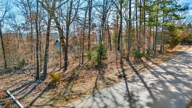 Prime corner lot in beautiful Bella Vista! This property offers on Bella Vista - Metfield Golf Complex and Country Club in Arkansas - for sale on GolfHomes.com, golf home, golf lot