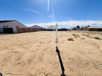 Prime 8,010 sq ft corner lot in Arizona City--ready to build on Arizona City Golf Club in Arizona - for sale on GolfHomes.com, golf home, golf lot