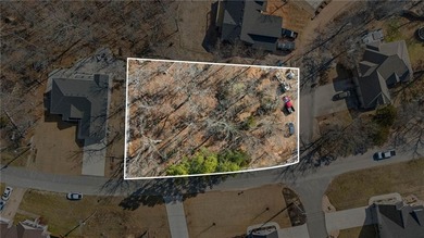 Prime corner lot in beautiful Bella Vista! This property offers on Bella Vista - Metfield Golf Complex and Country Club in Arkansas - for sale on GolfHomes.com, golf home, golf lot