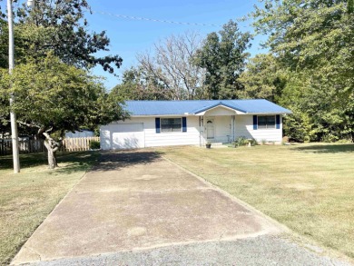 Charming 2-Bed, 2-Bath Home for Sale in Horseshoe Bend, AR - 205 on The Course At Turkey Mountain in Arkansas - for sale on GolfHomes.com, golf home, golf lot
