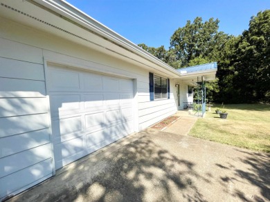 Charming 2-Bed, 2-Bath Home for Sale in Horseshoe Bend, AR - 205 on The Course At Turkey Mountain in Arkansas - for sale on GolfHomes.com, golf home, golf lot