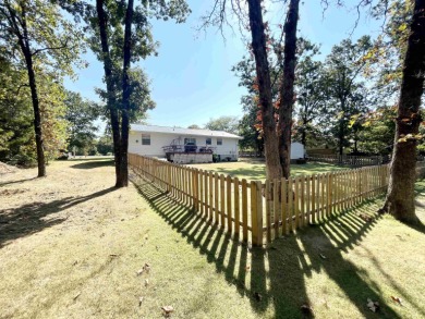 Charming 2-Bed, 2-Bath Home for Sale in Horseshoe Bend, AR - 205 on The Course At Turkey Mountain in Arkansas - for sale on GolfHomes.com, golf home, golf lot