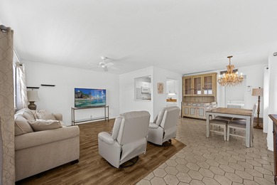 Enjoy comfort and convenience in this well-maintained 1 bed, 1 on Kings Point Golf - Executive in Florida - for sale on GolfHomes.com, golf home, golf lot