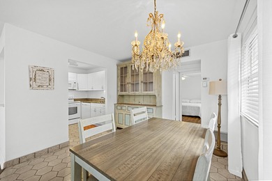 Enjoy comfort and convenience in this well-maintained 1 bed, 1 on Kings Point Golf - Executive in Florida - for sale on GolfHomes.com, golf home, golf lot