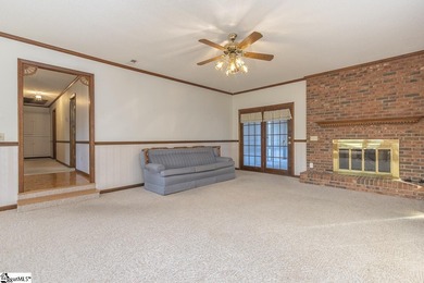 Smithfields - This 3-bedroom, 2 1/2 bath all-brick one level on Smithfields Country Club in South Carolina - for sale on GolfHomes.com, golf home, golf lot