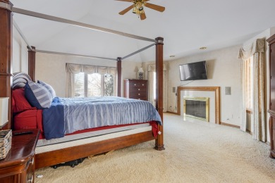 Explore the potential of this 4-bedroom home in the sought-after on Royal Fox Country Club in Illinois - for sale on GolfHomes.com, golf home, golf lot