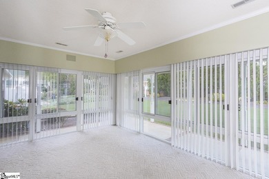 Smithfields - This 3-bedroom, 2 1/2 bath all-brick one level on Smithfields Country Club in South Carolina - for sale on GolfHomes.com, golf home, golf lot