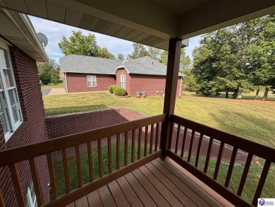 Welcome to this delightful 2-bedroom, 2-bath patio home on Hillcrest Country Club in Kentucky - for sale on GolfHomes.com, golf home, golf lot