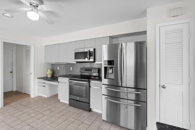 Spacious, light-filled Expanded Whitehall model with a on  in Florida - for sale on GolfHomes.com, golf home, golf lot