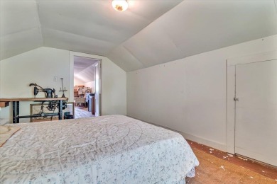 Discover the potential of this 3-bedroom, 1-bath ranch-style on Indian Mountain Golf Course in Pennsylvania - for sale on GolfHomes.com, golf home, golf lot