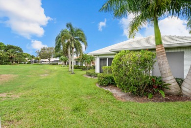 Spacious, light-filled Expanded Whitehall model with a on  in Florida - for sale on GolfHomes.com, golf home, golf lot
