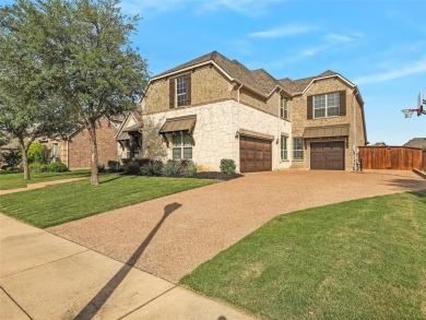 Welcome to this stunning 4-bed, 3.5-bath home with a spacious on Trophy Club of Dallas in Texas - for sale on GolfHomes.com, golf home, golf lot