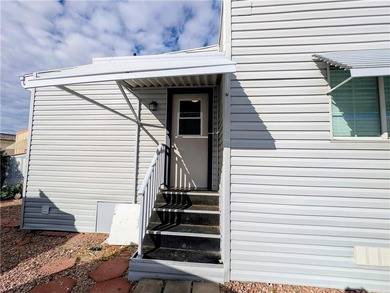 This home is gorgeous. Nothing was forgotten when it was totally on Riverview Golf Course in Arizona - for sale on GolfHomes.com, golf home, golf lot