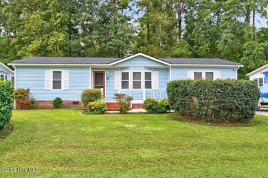 Well priced with motivated sellers-an excellent opportunity in a on Thistle Golf Club in North Carolina - for sale on GolfHomes.com, golf home, golf lot