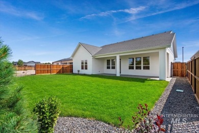 Welcome to the astounding 2,438 SQ FT Tamarack by Tresidio Homes on Falcon Crest Golf Club in Idaho - for sale on GolfHomes.com, golf home, golf lot