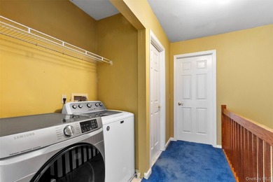 Great 2-bedroom townhouse in sought after Hunters Glen that on Centennial Golf Club of NY - Meadows in New York - for sale on GolfHomes.com, golf home, golf lot