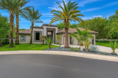 This is unbeatable Boca value! Oversized 17,049 SF lot + newer on Woodfield Country Club in Florida - for sale on GolfHomes.com, golf home, golf lot