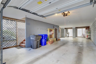Wonderfully laid out 2 bed and 2.5 bath END UNIT with ELEVATOR on Charleston National Golf Club in South Carolina - for sale on GolfHomes.com, golf home, golf lot