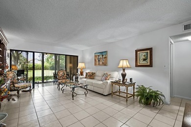 Well Kept, updated 1st floor 2 bdrm 2 bath condo in 55+ gated on Boca Delray Golf and Country Club in Florida - for sale on GolfHomes.com, golf home, golf lot