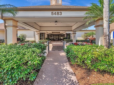 Well Kept, updated 1st floor 2 bdrm 2 bath condo in 55+ gated on Boca Delray Golf and Country Club in Florida - for sale on GolfHomes.com, golf home, golf lot