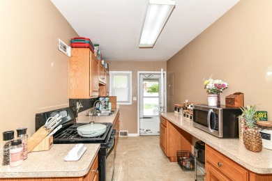 Charming Duplex Near Edgewood Golf Course - Great Investment on Edgewood Golf Club in Indiana - for sale on GolfHomes.com, golf home, golf lot