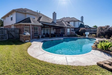 Beautiful two story home situated on a short cul-de-sac street on Houston National Golf Club  in Texas - for sale on GolfHomes.com, golf home, golf lot