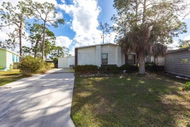 55+ COMMUNITY - Investor Alert: Diamond in the Rough!  Calling on Lake Fairways Country Club in Florida - for sale on GolfHomes.com, golf home, golf lot