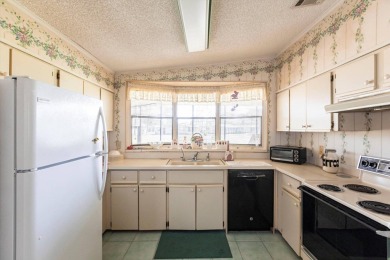 55+ COMMUNITY - Investor Alert: Diamond in the Rough!  Calling on Lake Fairways Country Club in Florida - for sale on GolfHomes.com, golf home, golf lot