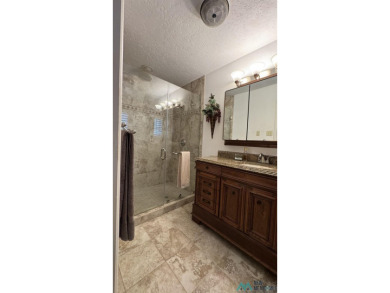 Would you like to live close to the golf course where you can on Lovington Country Club in New Mexico - for sale on GolfHomes.com, golf home, golf lot