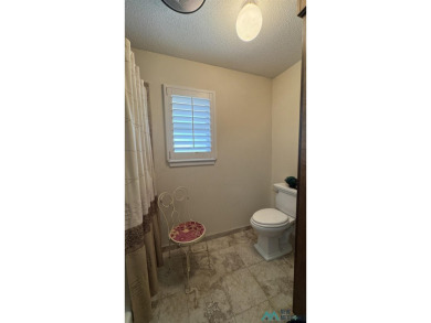 Would you like to live close to the golf course where you can on Lovington Country Club in New Mexico - for sale on GolfHomes.com, golf home, golf lot
