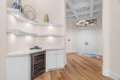 Immaculate, completely renovated MOVE IN READY 3 bedrooms with 3 on Addison Reserve in Florida - for sale on GolfHomes.com, golf home, golf lot