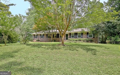 From the moment you walk into this home you know it has been on Canongate At Flat Creek Club in Georgia - for sale on GolfHomes.com, golf home, golf lot