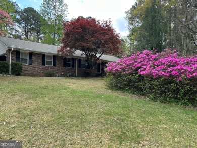 From the moment you walk into this home you know it has been on Canongate At Flat Creek Club in Georgia - for sale on GolfHomes.com, golf home, golf lot