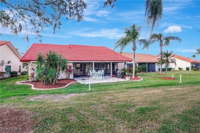 Beautifully updated detached condo w/premium views overlooking on Cross Creek Country Club in Florida - for sale on GolfHomes.com, golf home, golf lot