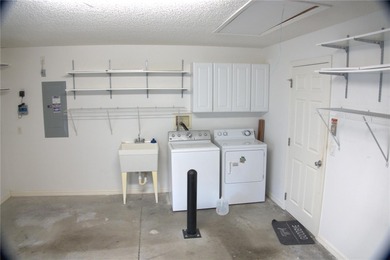 LOCATION, LOCATION, LOCATION! Just minutes from Lake Sumter on El Santiago Executive Golf Course in Florida - for sale on GolfHomes.com, golf home, golf lot