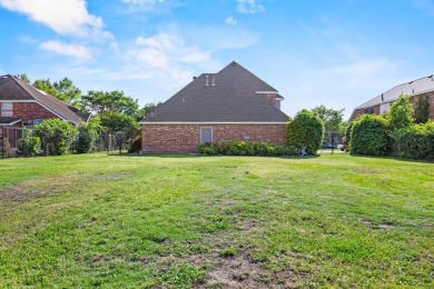 Welcome to this custom-built home perfectly situated on nearly on Jim Boggs in Texas - for sale on GolfHomes.com, golf home, golf lot