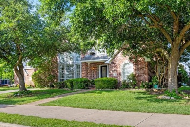 Welcome to this custom-built home perfectly situated on nearly on Jim Boggs in Texas - for sale on GolfHomes.com, golf home, golf lot