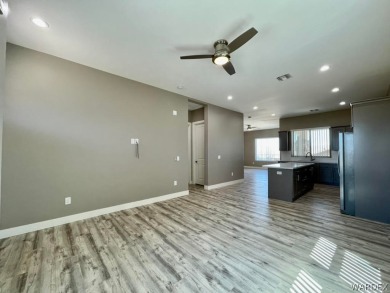 BEAUTIFUL TOWNHOME with BOAT DEEP GARAGE, TURNKEY, 2 BED, 2 BATH on Laughlin Ranch Golf Club in Arizona - for sale on GolfHomes.com, golf home, golf lot