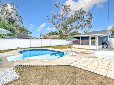 Under contract-accepting backup offers. SELLER SAYS SELL! on The Dunedin Country Club in Florida - for sale on GolfHomes.com, golf home, golf lot