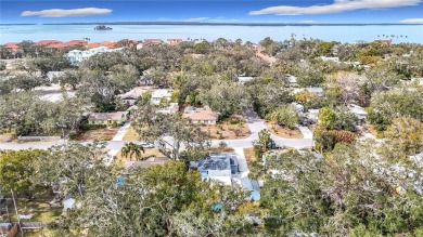Under contract-accepting backup offers. SELLER SAYS SELL! on The Dunedin Country Club in Florida - for sale on GolfHomes.com, golf home, golf lot