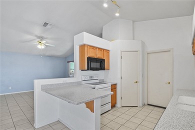 OWNED SOLAR! This move-in-ready 3 bed, 2 bath home is located in on Valle Vista Golf Course in Arizona - for sale on GolfHomes.com, golf home, golf lot