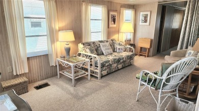 WELL KEPT CHARIOT MOBILE HOME IN ACTIVE 55+ COMMUNITY! One on River Run Golf Links in Florida - for sale on GolfHomes.com, golf home, golf lot