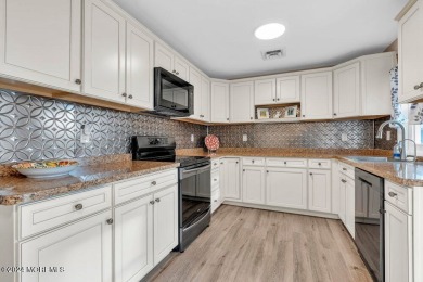 Nothing to do but move in, everthing is updated including on Greenbriar Woodlands in New Jersey - for sale on GolfHomes.com, golf home, golf lot