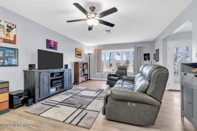 Nothing to do but move in, everthing is updated including on Greenbriar Woodlands in New Jersey - for sale on GolfHomes.com, golf home, golf lot